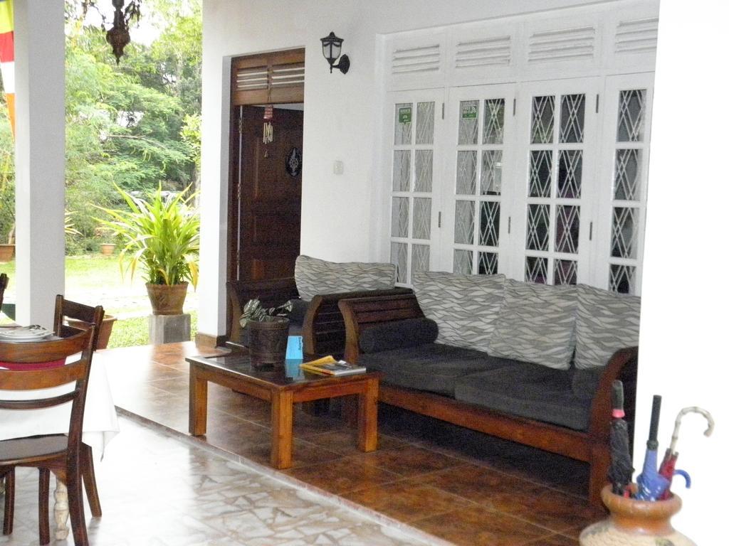 Villa Begonia Katugastota Luaran gambar