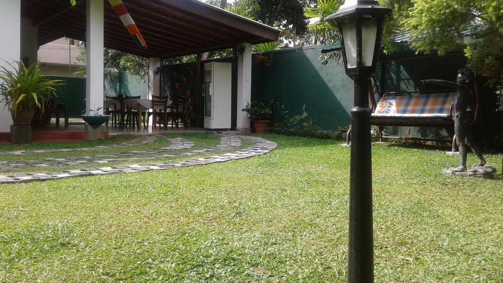 Villa Begonia Katugastota Luaran gambar