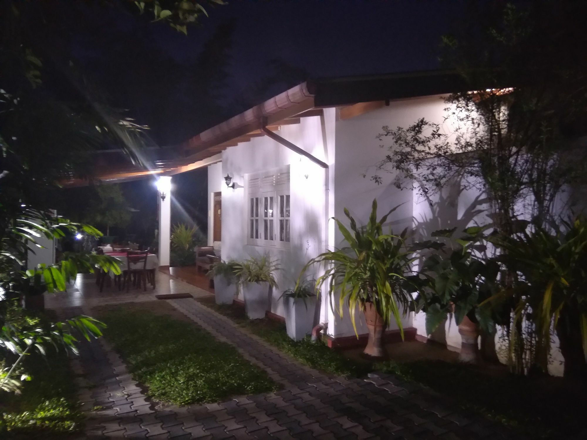 Villa Begonia Katugastota Luaran gambar